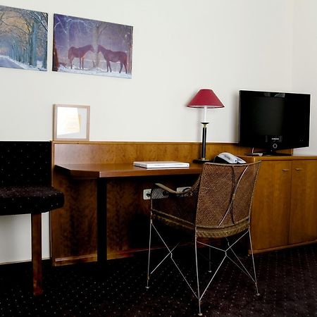 Hotel Restaurant Piaerdestall Hoevelhof Dış mekan fotoğraf